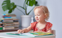 الكشف عن طريق القصة والأنشودة